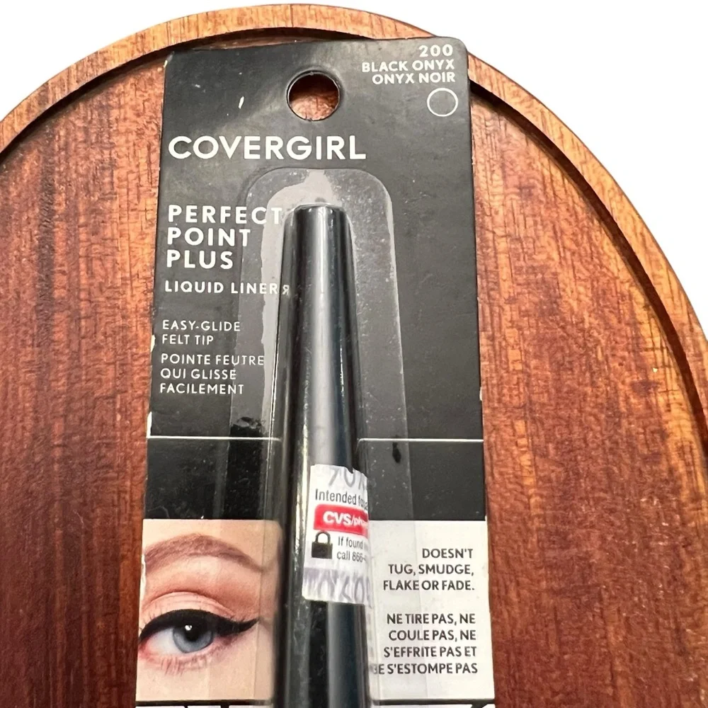 CoverGirl Perfect Point Plus Liquid Eye Liner 200‎ Black Onyx New Sealed